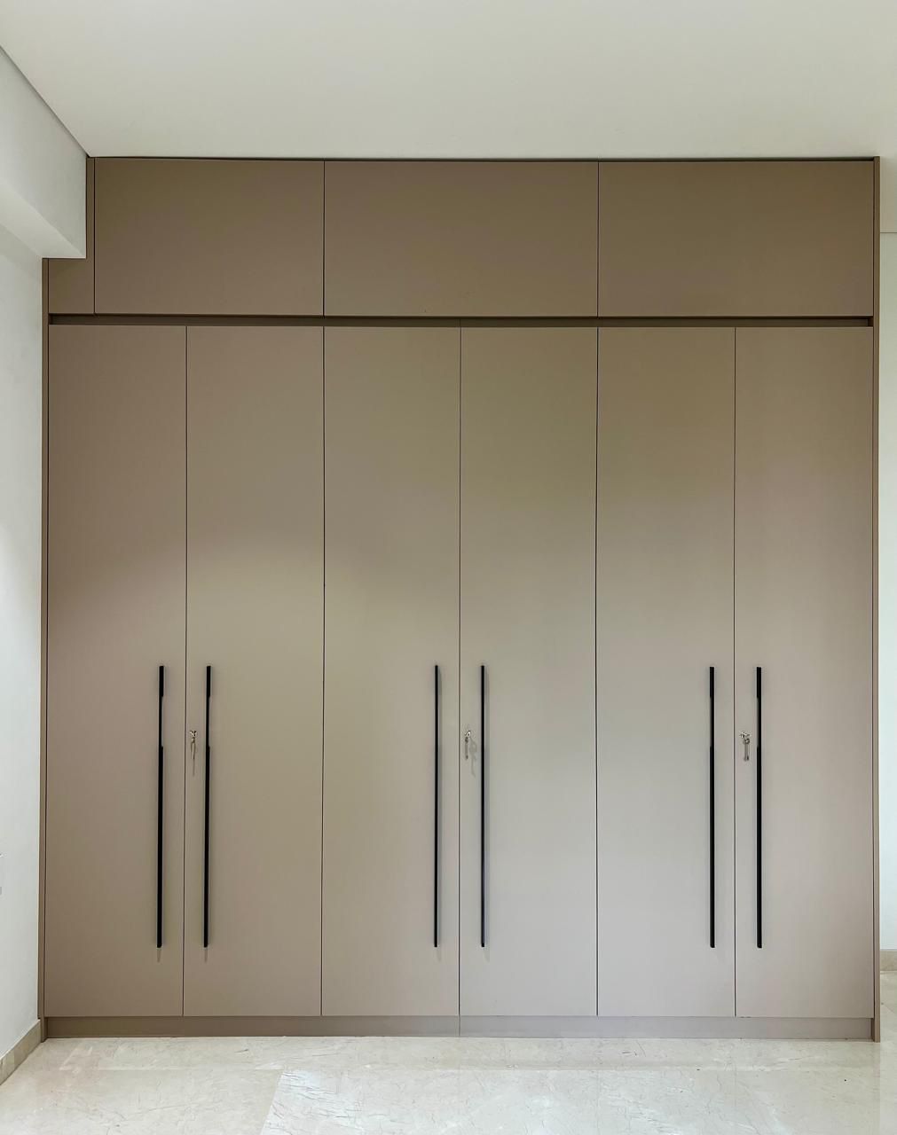 3 BHK + Pooja Room,Extra Room Apartment For Rent in Adani Ten BKC