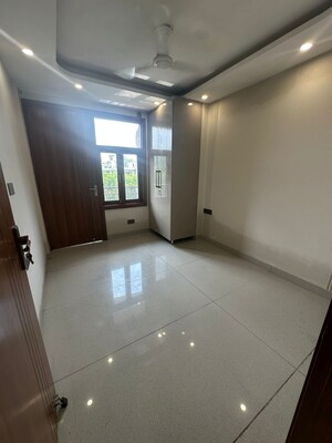 Room in 3 BHK Builder Floor at Jangpura – for Sale