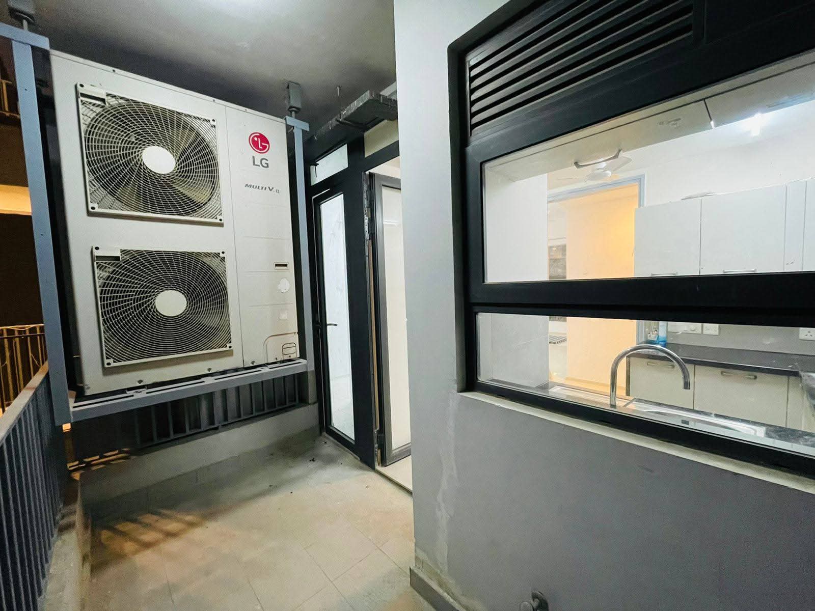 2 BHK + Servant Room Apartment For Rent in Ireo Skyon