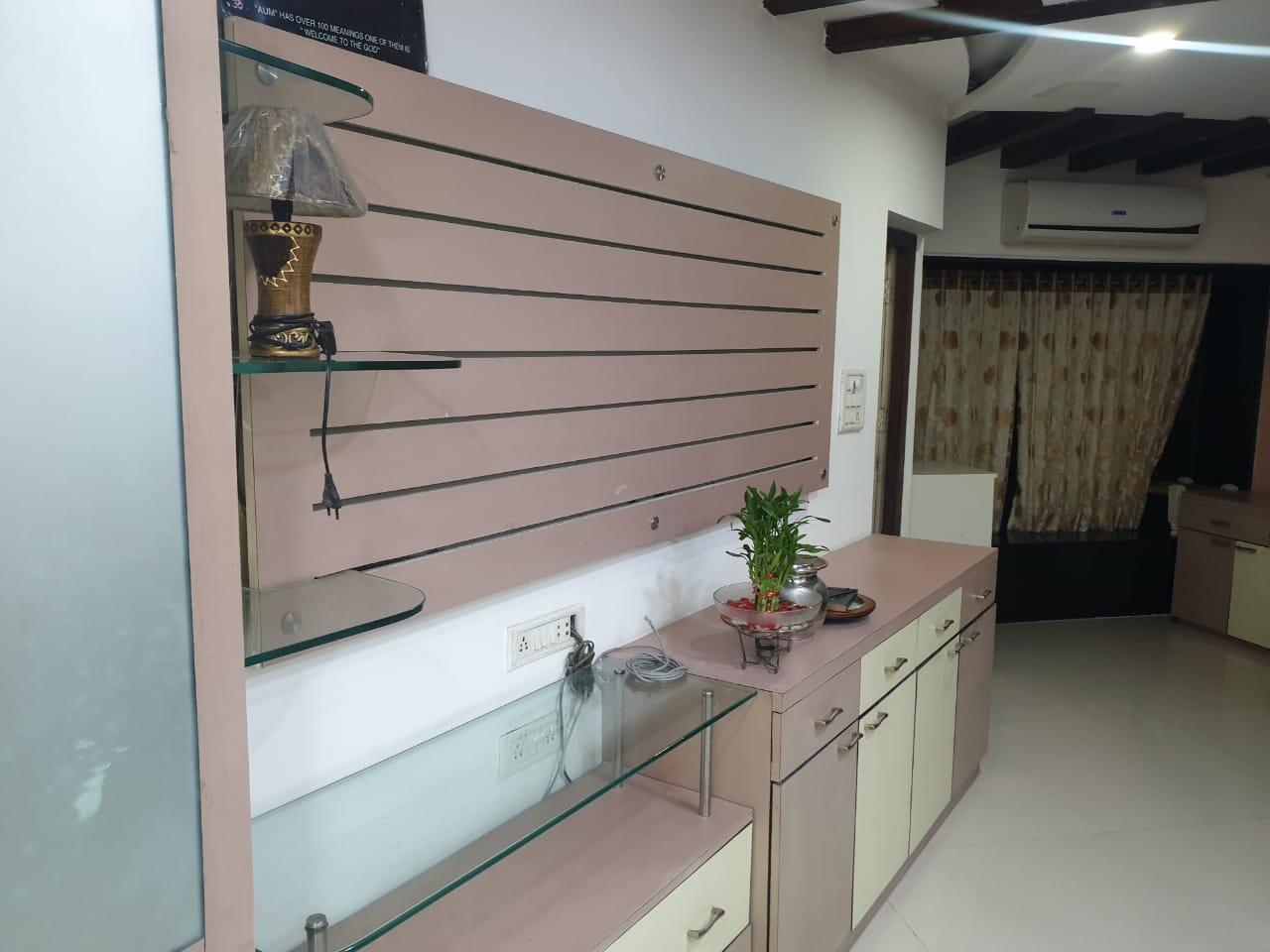 2 BHK Apartment For Rent in Amit Estate