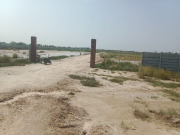  Plot For Sale in Nh 19