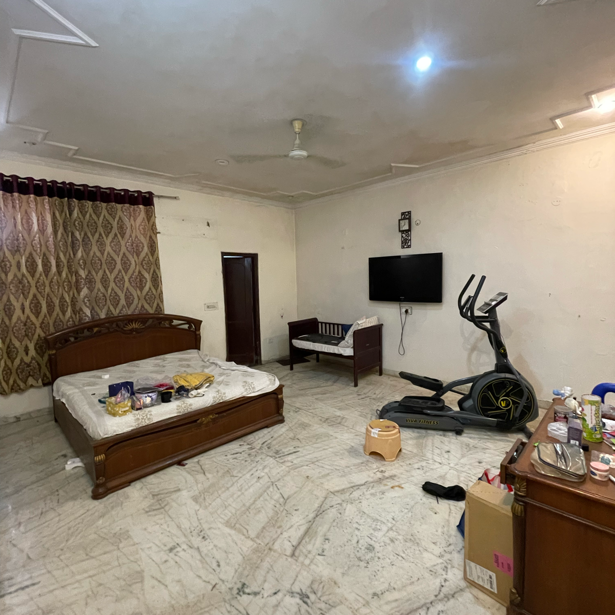 4 BHK + Pooja Room,Servant Room,Study Room,Extra Room Independent House For Rent in Sector 21D