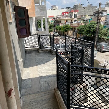 Balcony in 4 BHK Independent House at Sector 21d – for Rent