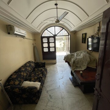 Living Room in 4 BHK Independent House at Sector 21d – for Rent