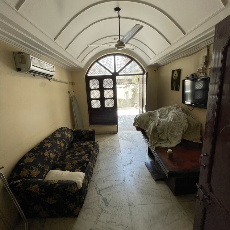 Living Room, sector 21d 4 Bedroom 500 Sq.Yd. Independent House In Sector 21d Faridabad 9183088