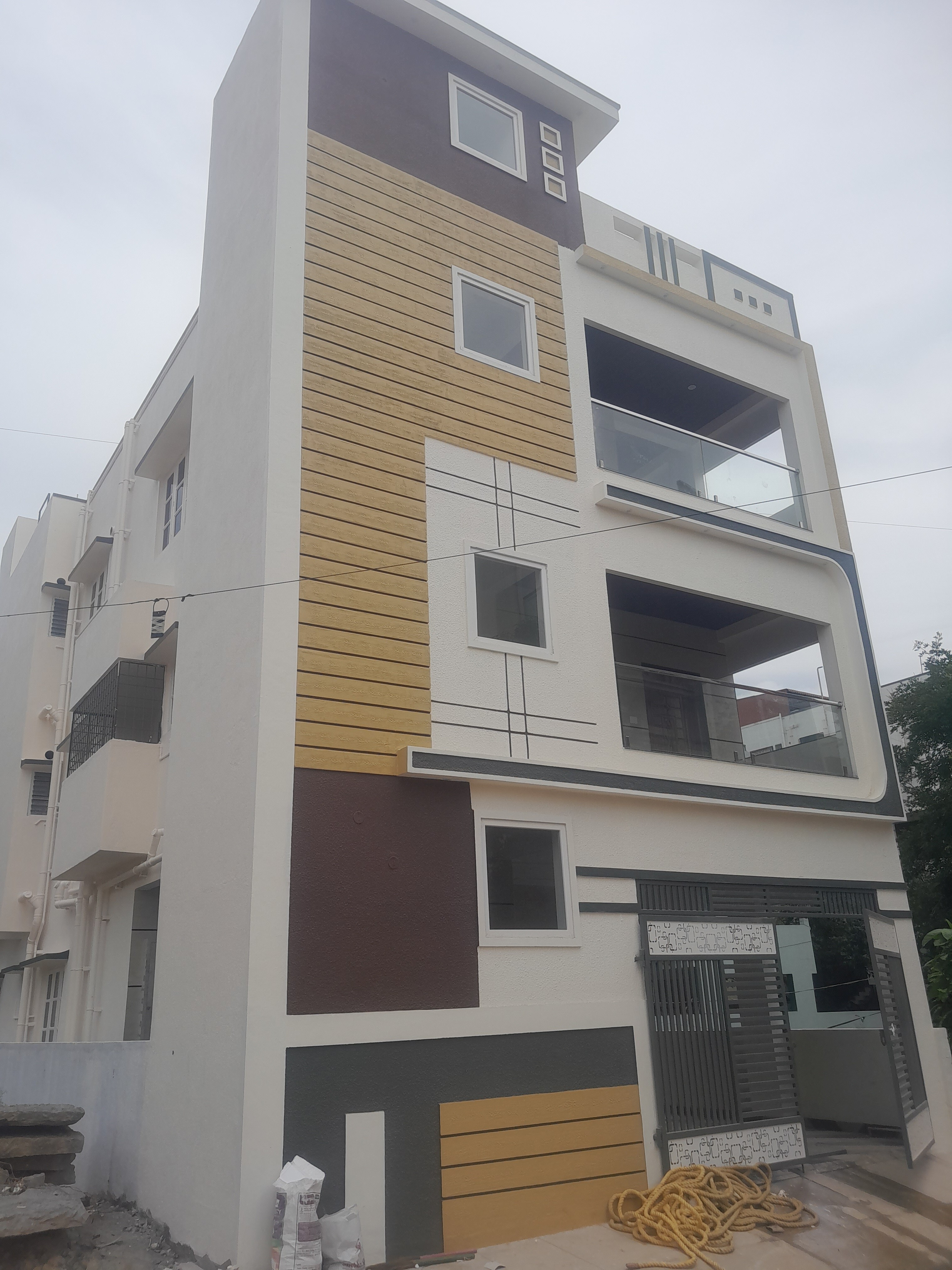 6+ BHK + Pooja Room Builder Floor For Sale in Nandini Properties