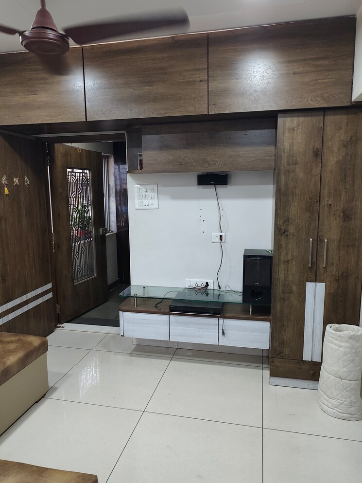 Kitchen, fulrani-chs-dharamveer-nagar 1 Bedroom 400 Sq.Ft. Apartment In Dharamveer Nagar Thane 9183119