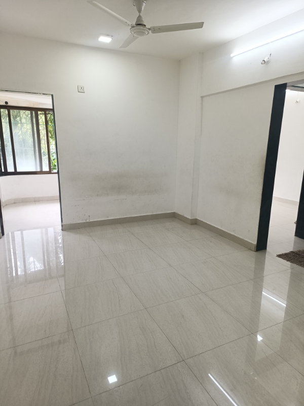 1.5 BHK + Extra Room Apartment For Rent in Tulshidham Complex