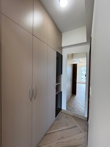 Building Lobby in 4 BHK Apartment at Prestige Fairfield, Rmv 2nd Stage – for Rent