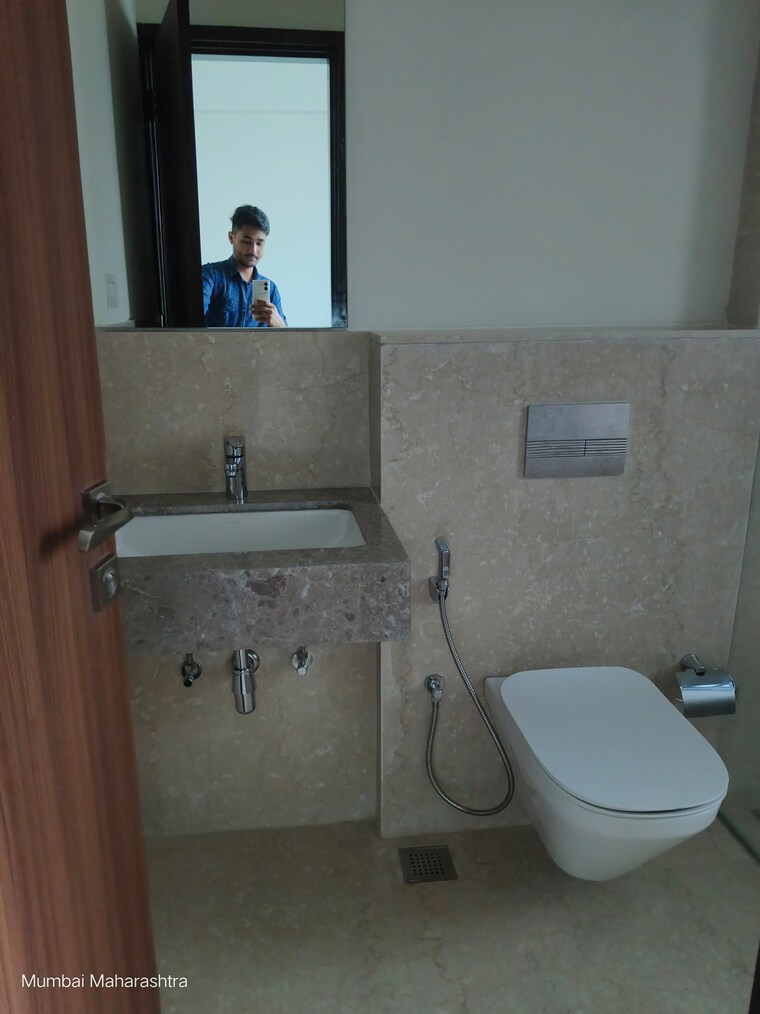Bathroom, runwal-nirvana 2 Bedroom 758 Sq.Ft. Apartment In Parel Mumbai 9183134