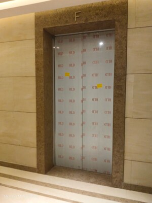 Room in 2 BHK Apartment at Piramal Mahalaxmi, Mahalaxmi – for Rent