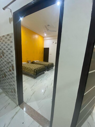Furnished Amenities in 2 BHK Independent House at Gomti Nagar – for Rent