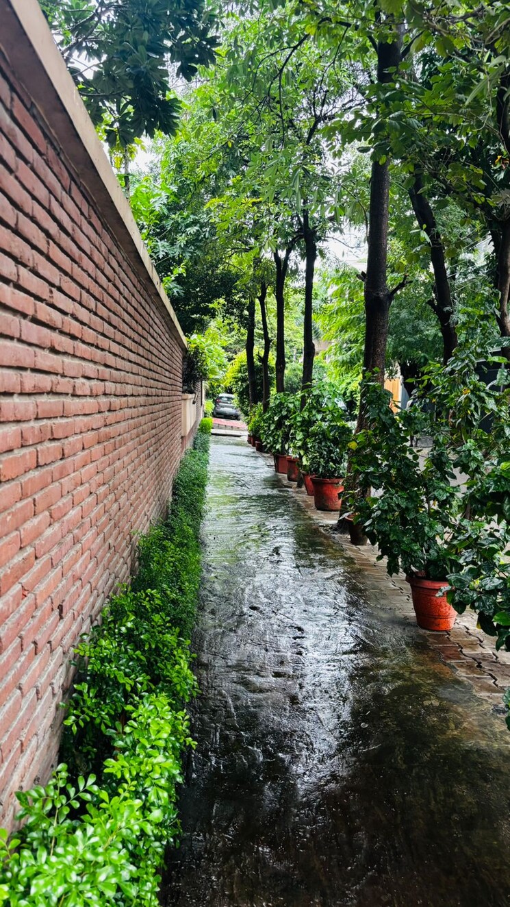 Balcony, dlf-alameda 6 Bedroom 548 Sq.Yd. Villa In Sector 73 Gurgaon 9183161