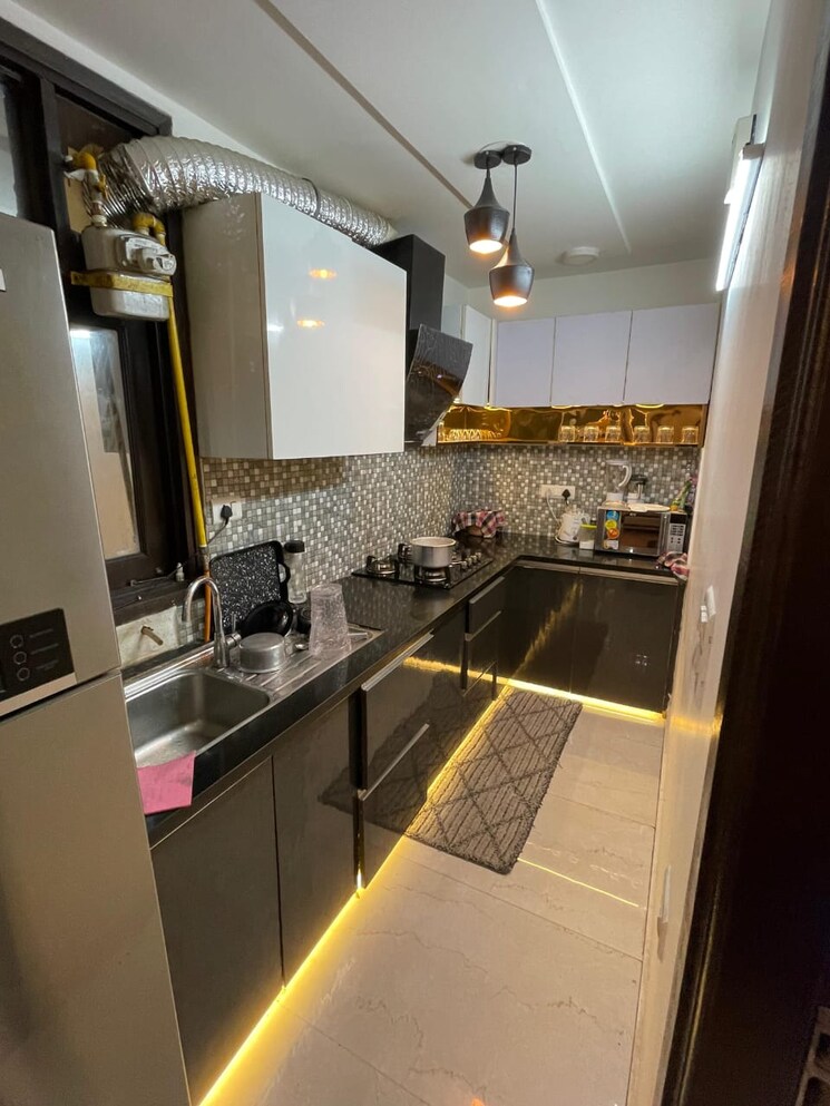 Kitchen, saket 3 Bedroom 1500 Sq.Ft. Builder Floor In Saket Delhi 9183165