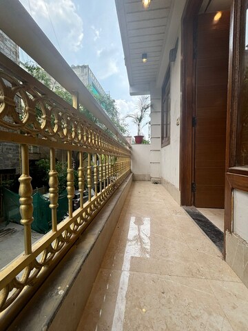 Balcony in 3 BHK Builder Floor at Saket – for Rent