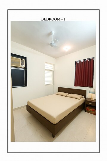 Bedroom in 2 BHK Apartment at Juhu – for Rent