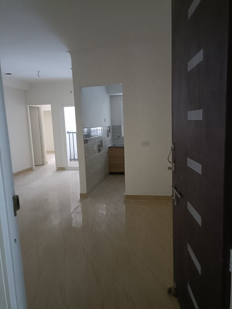 Room, gaur-city-2-14th-avenue 2 Bedroom 614 Sq.Ft. Apartment In Sector 16c Greater Noida Greater Noida 9183172