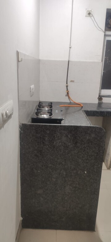 Furnished Amenities in 1 BHK Apartment at The Wadhwa Solitaire, Kolshet Road – for Rent