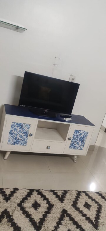Furnished Amenities in 1 BHK Apartment at The Wadhwa Solitaire, Kolshet Road – for Rent