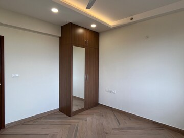 Room in 4 BHK Apartment at Prestige Fairfield, Rmv 2nd Stage – for Rent