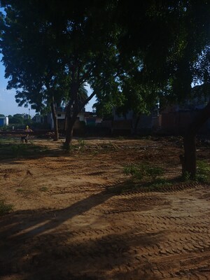  Plot – Garden View at Dheeraj Nagar - for Sale