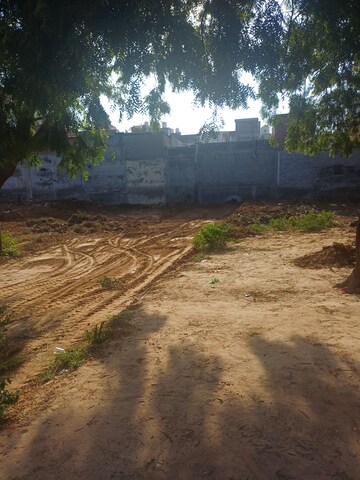  Plot – Garden View at Dheeraj Nagar - for Sale