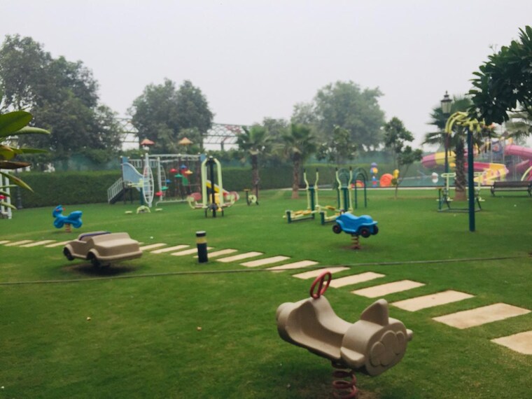 Garden, central-park-the-orchard 3.5 Bedroom 2129 Sq.Ft. Builder Floor In Sohna Sector 33 Gurgaon 9183267