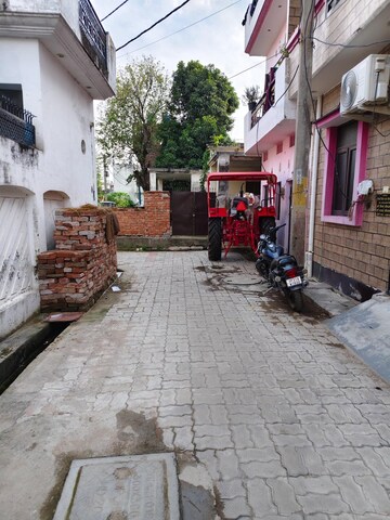Parking in 2 BHK Independent House at Preeti Nagar – for Sale