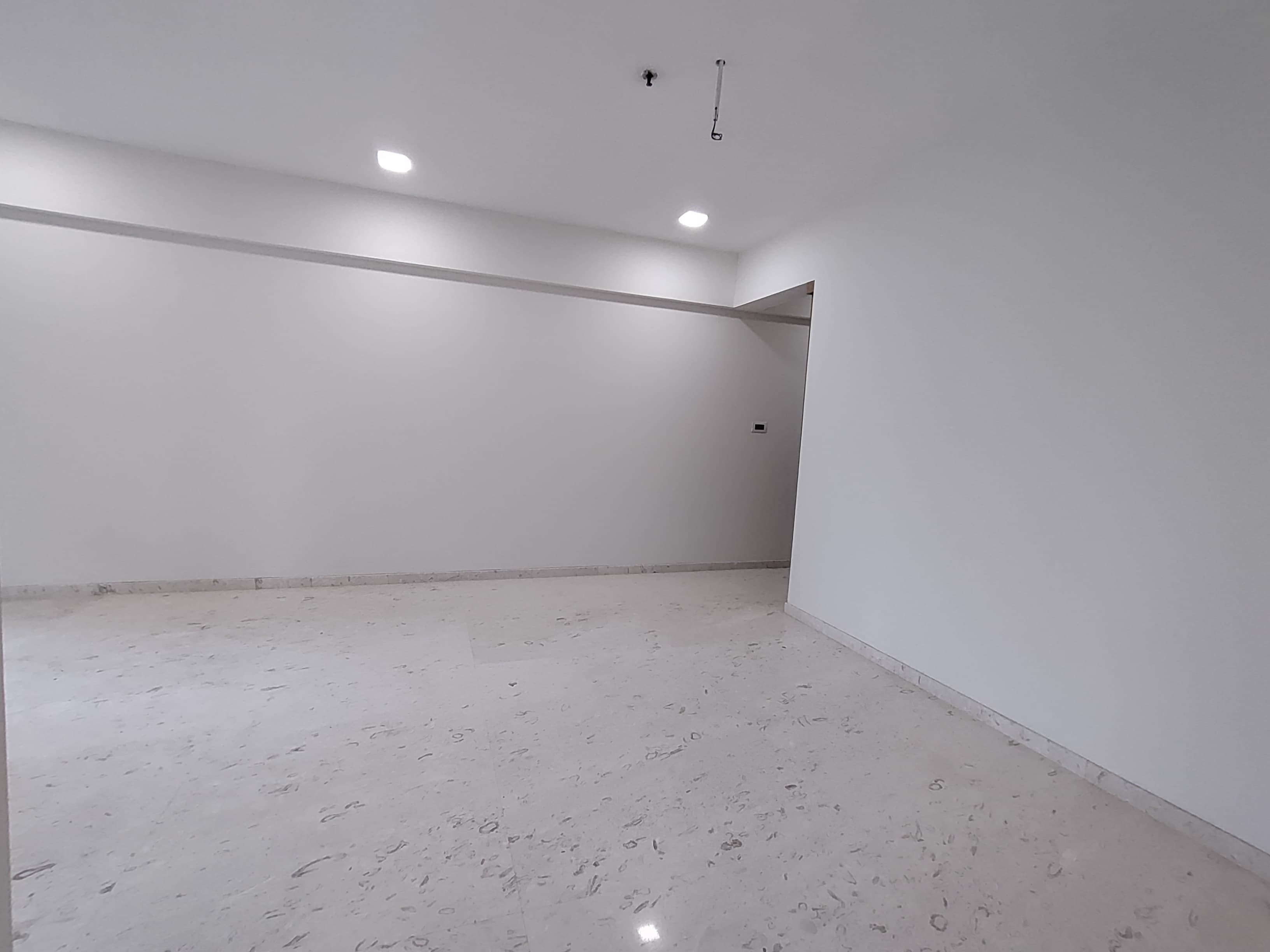 2 BHK + Pooja Room,Servant Room Apartment For Rent in Ekta Tripolis