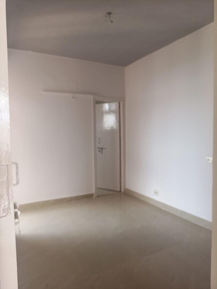 Room, nbcc-heights 4 Bedroom 2462 Sq.Ft. Apartment In Sector 89 Gurgaon 9183422