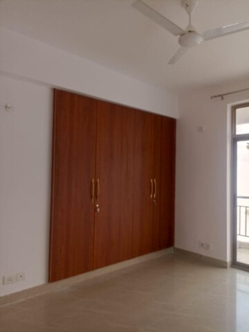 Room in 4 BHK Apartment at NBCC Heights, Sector 89 – for Rent