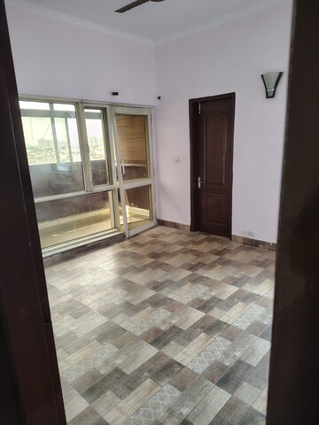 Room in 2 BHK Apartment at Shipra Krishna Vista, Ahinsa Khand 1 – for Rent