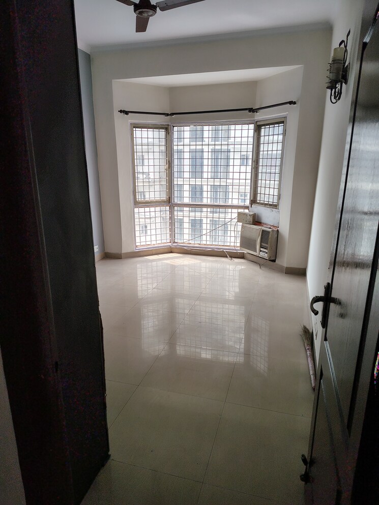 Living Room, shipra-krishna-vista 2 Bedroom 1150 Sq.Ft. Apartment In Ahinsa Khand 1 Ghaziabad 9183437