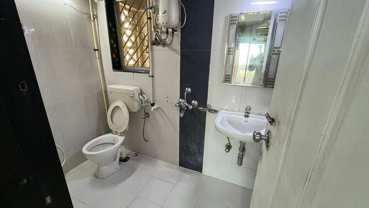 Bathroom, ramchandra-nivas 2.5 Bedroom 900 Sq.Ft. Apartment In Kopar Khairane Navi Mumbai 9183441