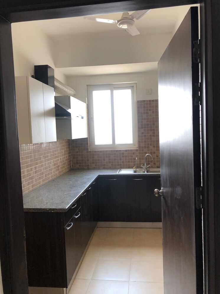 Kitchen, umang-winter-hills 2 Bedroom 1842 Sq.Ft. Apartment In Sector 77 Gurgaon 9183476