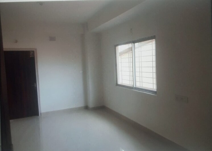 Room, babupara 3 Bedroom 1300 Sq.Ft. Apartment In Babupara Siliguri 9183467
