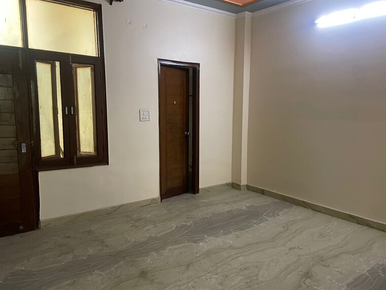 Room, upavp-ganga-yamuna-and-hindon-enclave 3 Bedroom 1380 Sq.Ft. Apartment In Pratap Vihar Ghaziabad 9183586