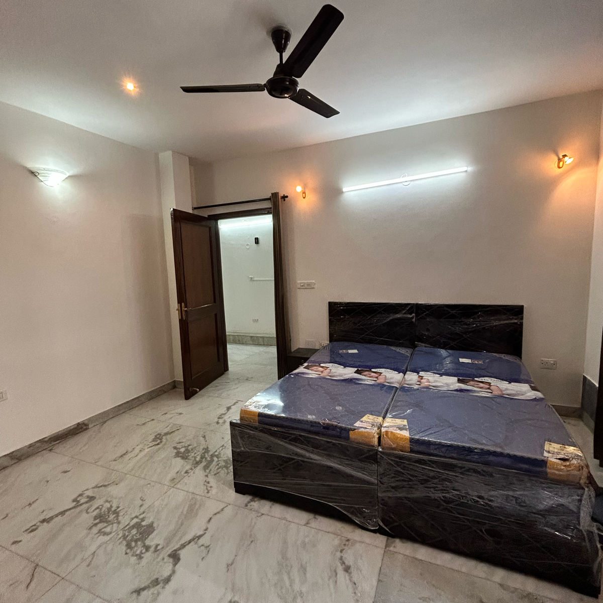 2 BHK + Pooja Room Builder Floor For Rent in Ansal Plaza Sector-23