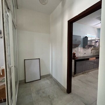 Building Lobby in 2 BHK Builder Floor at Ansal Plaza Sector-23, Carterpuri Village – for Rent