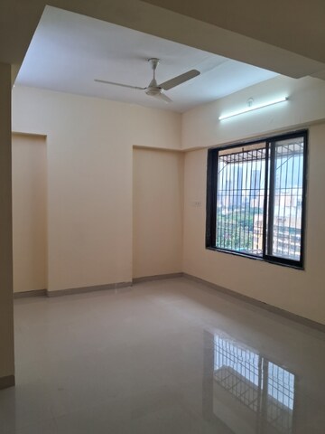Bedroom in 1.5 BHK Apartment at Anand Heights, Wadala – for Rent