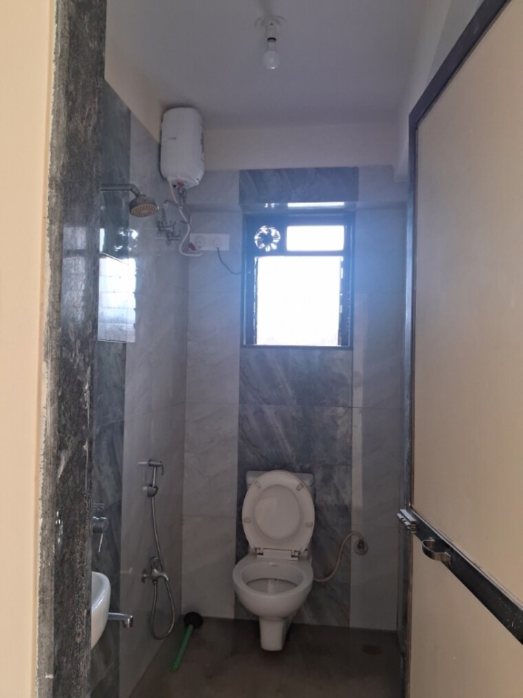 Bathroom, anand-heights 1.5 Bedroom 560 Sq.Ft. Apartment In Wadala Mumbai 9183647