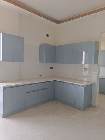 Kitchen in 4 BHK Builder Floor at Green Fields Colony – for Rent