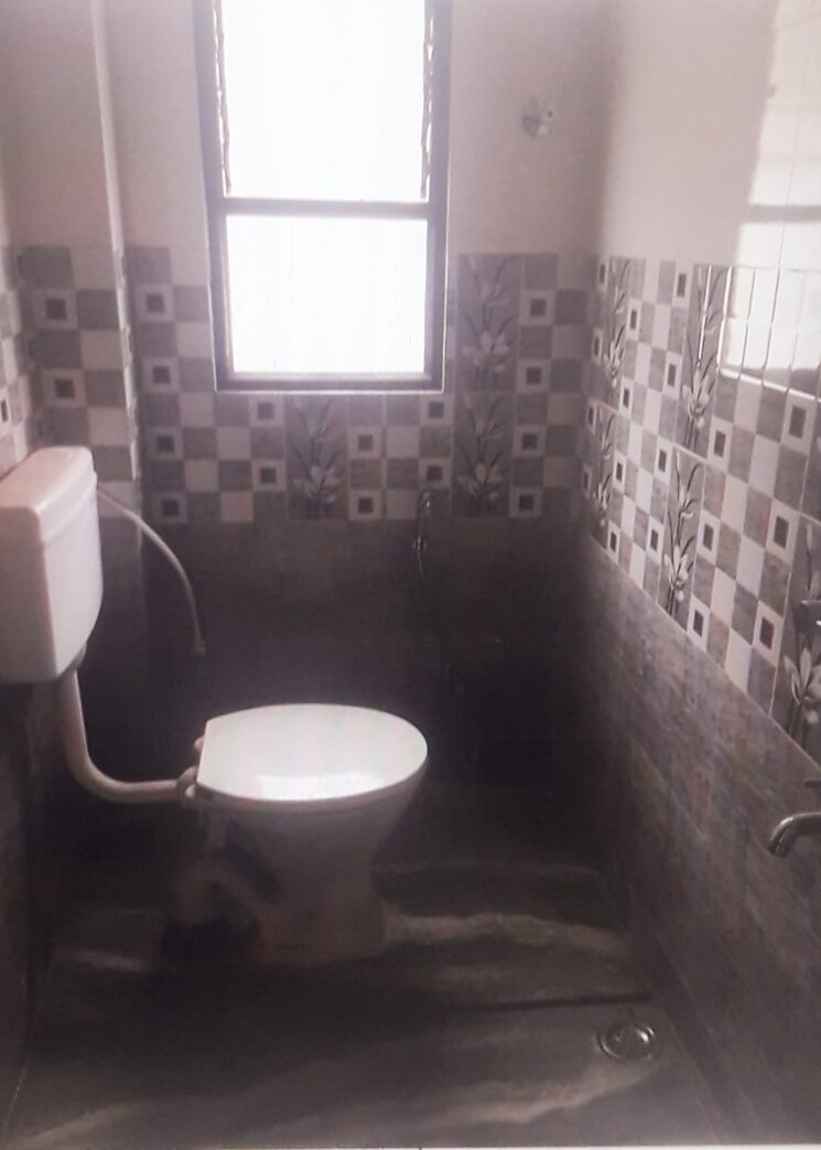 Bathroom, hakim para 2 Bedroom 750 Sq.Ft. Apartment In Hakim Para Siliguri 9183654