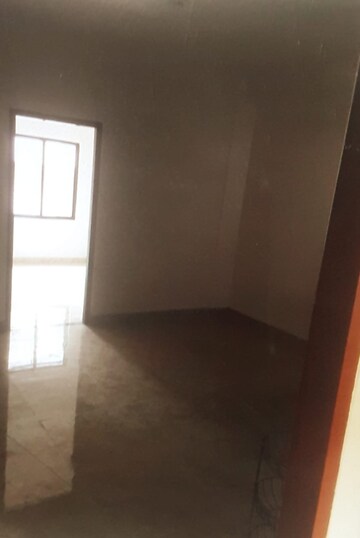 Room in 2 BHK Apartment at Hakim Para – for Sale