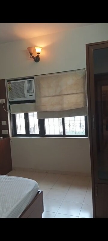 Room in 3 BHK Apartment at Tata Glendale, Vasant Vihar – for Rent