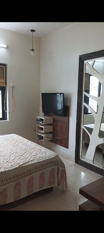 Bedroom in 3 BHK Apartment at Tata Glendale, Vasant Vihar – for Rent