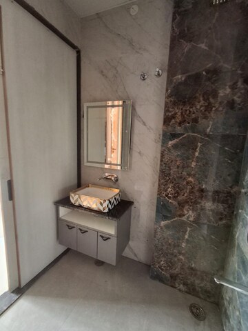 Bathroom in 6 BHK Villa at Park Vaishali, Vaishali Nagar – for Sale