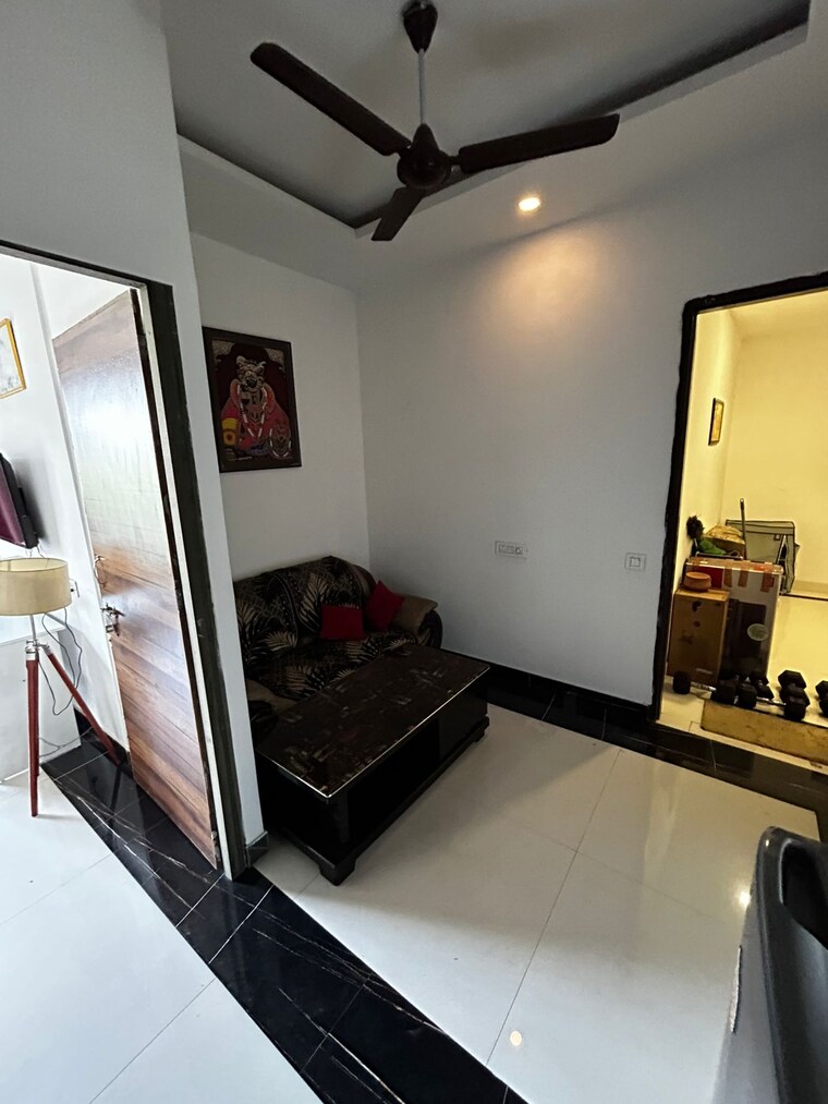 Gym, sector 45 1 Bedroom 752 Sq.Ft. Builder Floor In Sector 45 Gurgaon 9183854