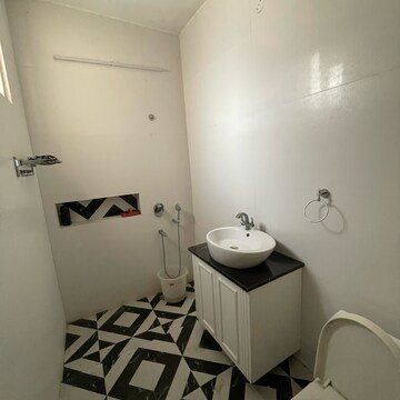 Bathroom in 6+ BHK Villa at Sector 21d – for Sale