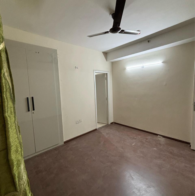 Room, imperia-esfera 3.5 Bedroom 1815 Sq.Ft. Apartment In Garoli Kalan Gurgaon 9183907